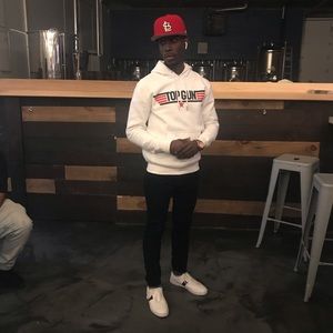 Meet your Posher, Keron